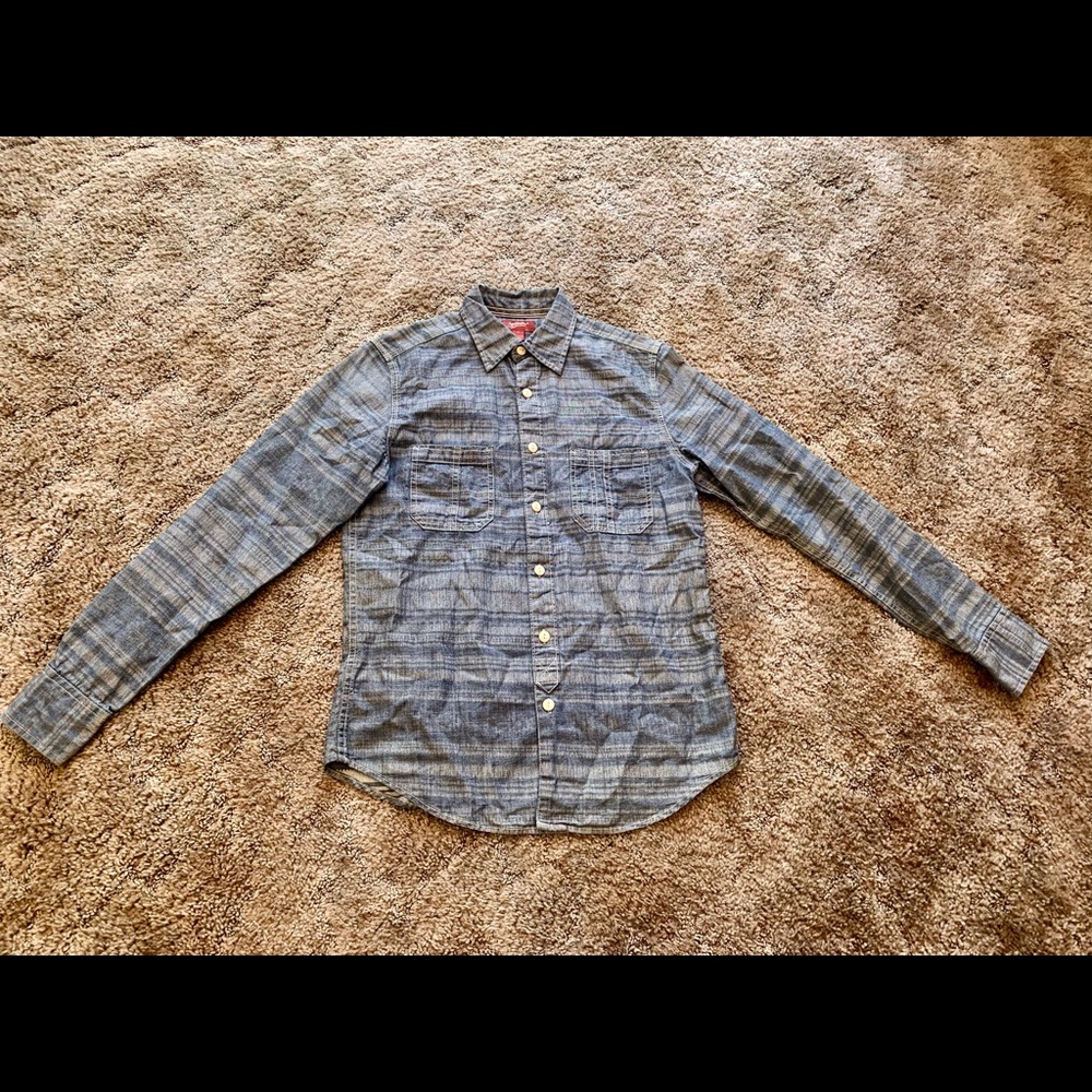 Arizona Jeans Button Down Shirt - Men’s Small
